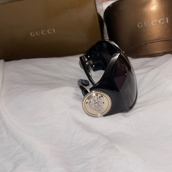 Gucci sunglasses - Picture 1 of 11